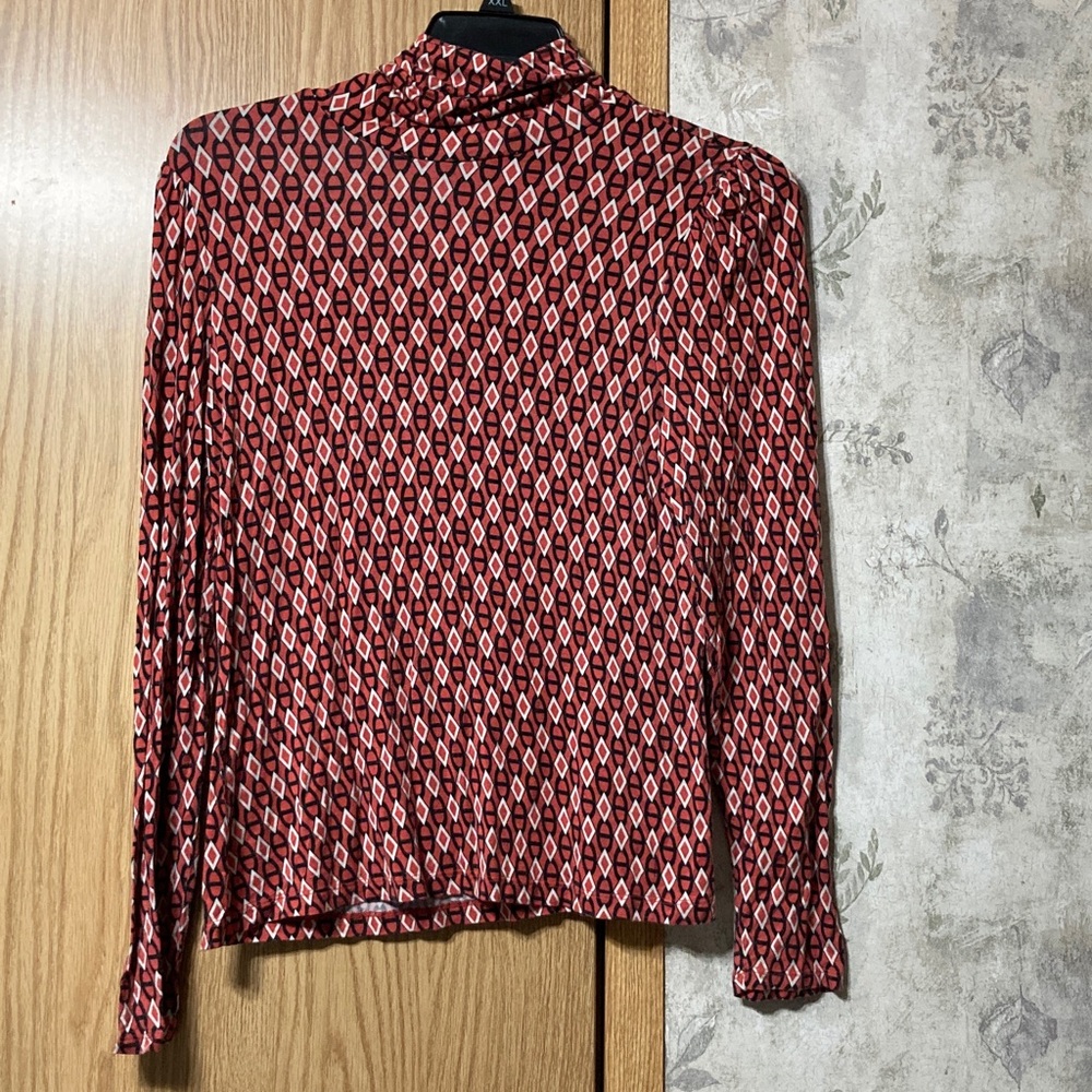 Tahari Red Diamond Pattern Blouse